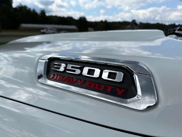 SEMINUEVOS RAM 3500 at Matthews in Liberty Buick GMC