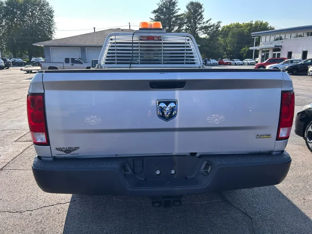 SEMINUEVOS RAM 1500 Classic a Estados en autogozo