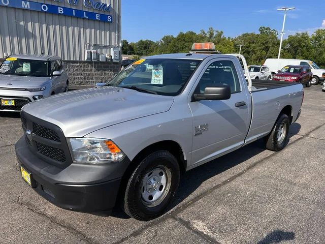 SEMINUEVOS RAM 1500 Classic a Estados en autogozo