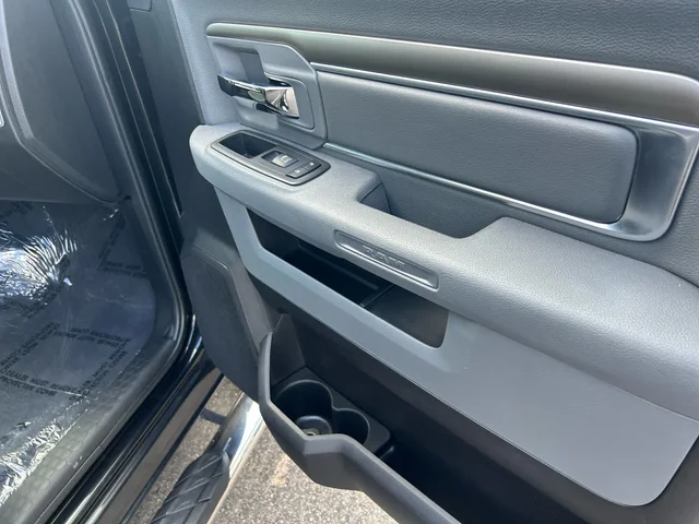 SEMINUEVOS RAM 1500 a Estados en autogozo