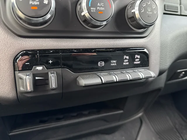 SEMINUEVOS RAM 2500 at Matthews in Liberty Buick GMC