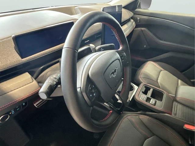 Nuevos FORD MUSTANG MACH-E à Estados chez autogozo