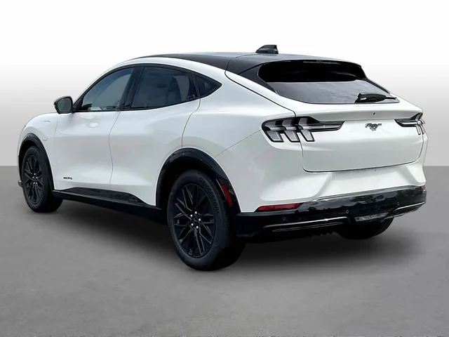 Nuevos FORD MUSTANG MACH-E à Estados chez autogozo