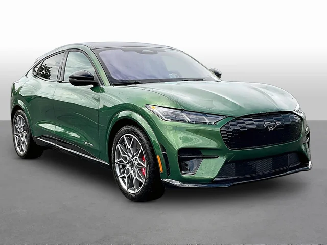 Nuevos FORD MUSTANG MACH-E à Estados chez autogozo
