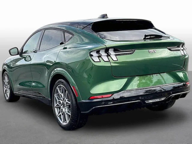 Nuevos FORD MUSTANG MACH-E à Estados chez autogozo