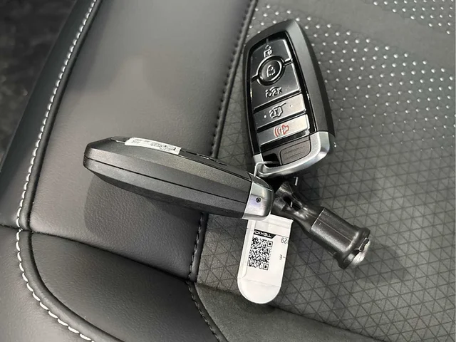 Nuevos FORD MUSTANG MACH-E à Estados chez autogozo