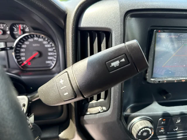 SEMINUEVOS CHEVROLET Silverado 1500 at Matthews in Liberty Buick GMC