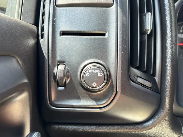 SEMINUEVOS CHEVROLET Silverado 1500 at Matthews in Liberty Buick GMC