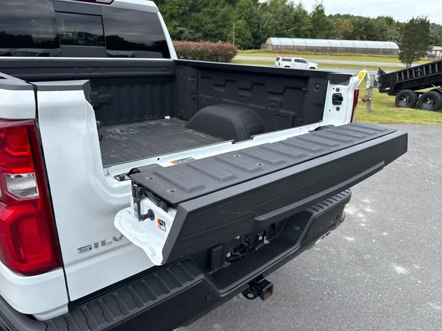 SEMINUEVOS CHEVROLET Silverado 1500 at Matthews in Liberty Buick GMC