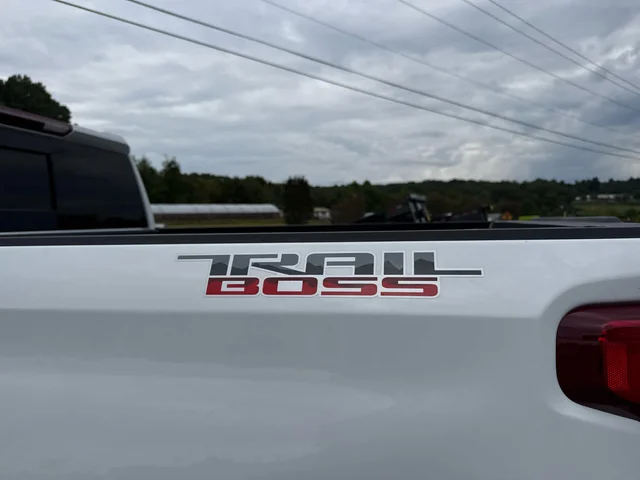 SEMINUEVOS CHEVROLET Silverado 1500 at Matthews in Liberty Buick GMC