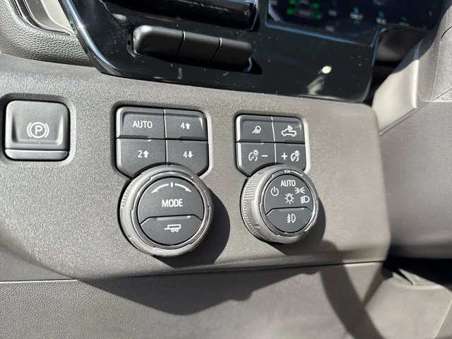 SEMINUEVOS CHEVROLET Silverado 1500 at Matthews in Liberty Buick GMC