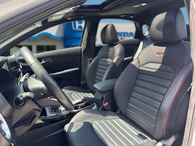 SEMINUEVOS KIA Forte a Estados en autogozo