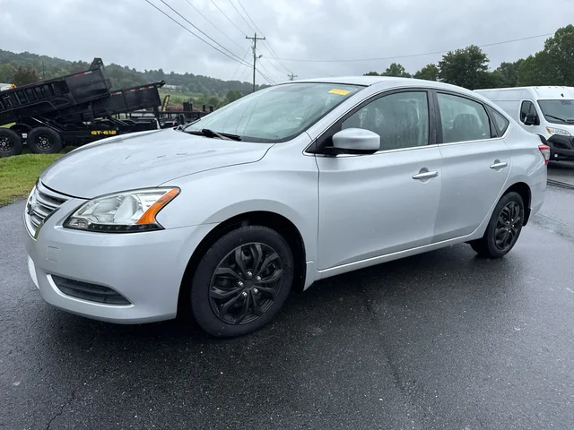 SEMINUEVOS NISSAN Sentra at Matthews in Liberty Buick GMC