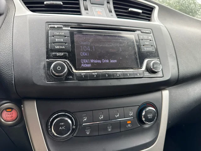 SEMINUEVOS NISSAN Sentra at Matthews in Liberty Buick GMC