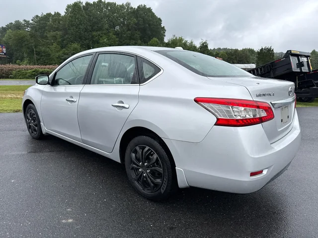 SEMINUEVOS NISSAN Sentra at Matthews in Liberty Buick GMC
