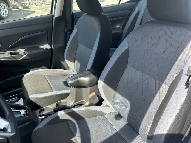 SEMINUEVOS NISSAN Versa a Estados en autogozo