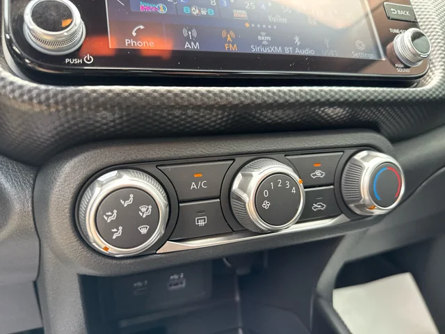 SEMINUEVOS NISSAN Kicks at Matthews in Liberty Buick GMC