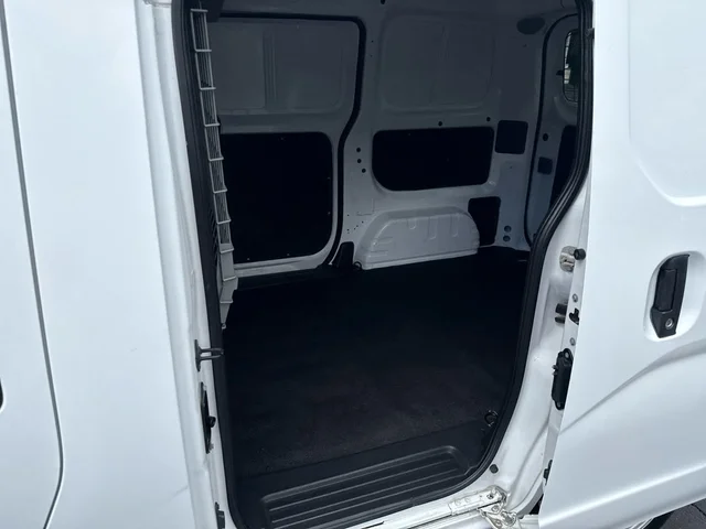 SEMINUEVOS CHEVROLET City Express Cargo Van a Estados en autogozo