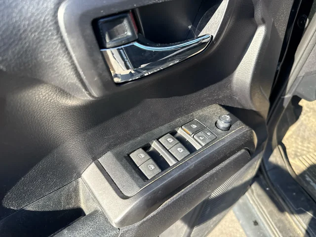 SEMINUEVOS TOYOTA Tacoma at Matthews in Liberty Buick GMC