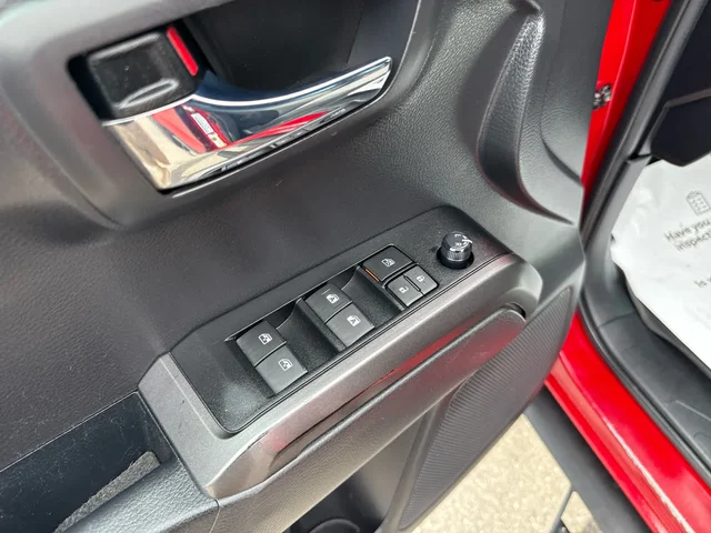 SEMINUEVOS TOYOTA Tacoma at Matthews in Liberty Buick GMC