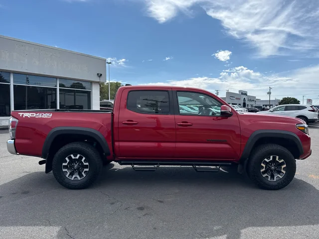 SEMINUEVOS TOYOTA Tacoma at Matthews in Liberty Buick GMC