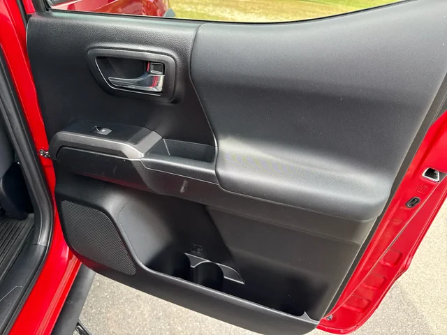 SEMINUEVOS TOYOTA Tacoma at Matthews in Liberty Buick GMC