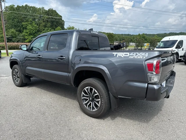 SEMINUEVOS TOYOTA Tacoma at Matthews in Liberty Buick GMC