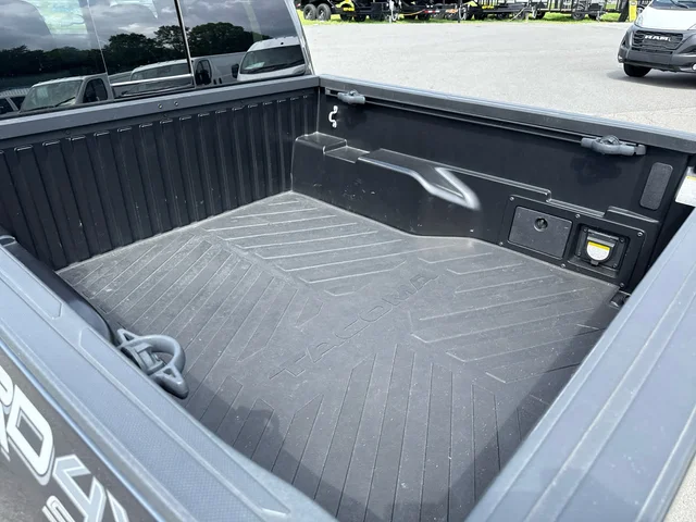 SEMINUEVOS TOYOTA Tacoma at Matthews in Liberty Buick GMC