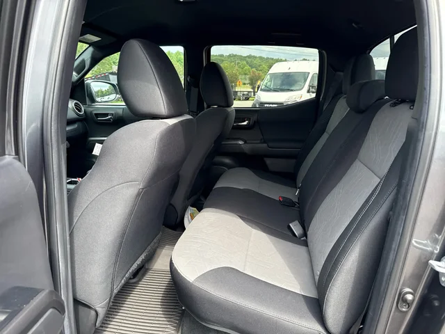 SEMINUEVOS TOYOTA Tacoma at Matthews in Liberty Buick GMC