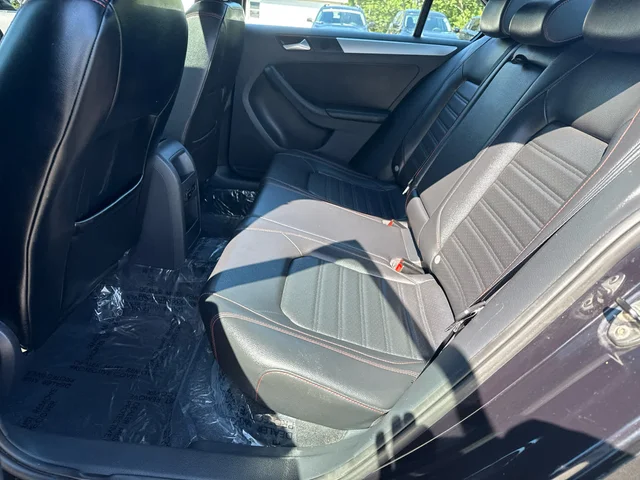 SEMINUEVOS VOLKSWAGEN Jetta a Estados en autogozo