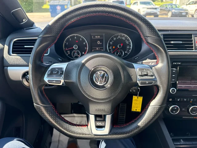 SEMINUEVOS VOLKSWAGEN Jetta a Estados en autogozo