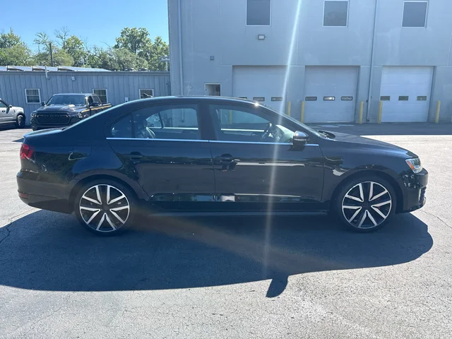 SEMINUEVOS VOLKSWAGEN Jetta a Estados en autogozo