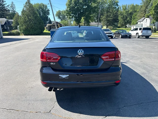 SEMINUEVOS VOLKSWAGEN Jetta a Estados en autogozo