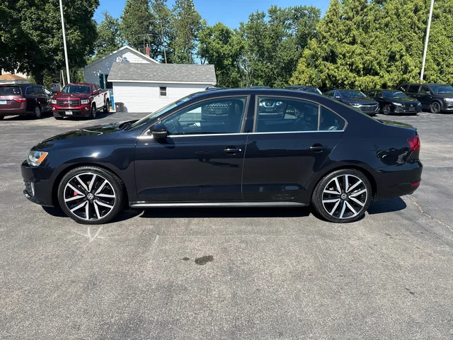 SEMINUEVOS VOLKSWAGEN Jetta a Estados en autogozo