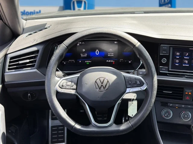 SEMINUEVOS VOLKSWAGEN Jetta a Estados en autogozo