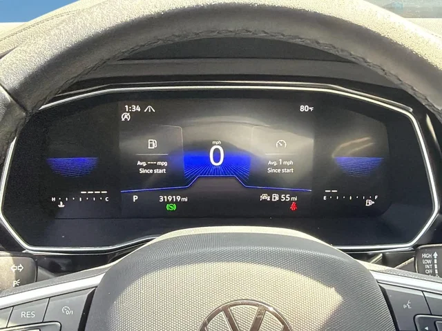 SEMINUEVOS VOLKSWAGEN Jetta a Estados en autogozo
