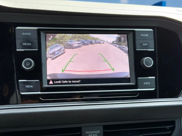 SEMINUEVOS VOLKSWAGEN Jetta a Estados en autogozo
