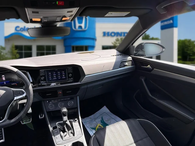 SEMINUEVOS VOLKSWAGEN Jetta a Estados en autogozo