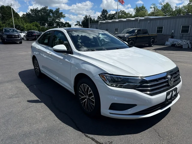 SEMINUEVOS VOLKSWAGEN Jetta a Estados en autogozo