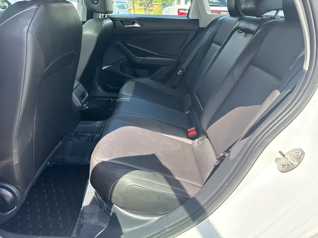 SEMINUEVOS VOLKSWAGEN Jetta a Estados en autogozo