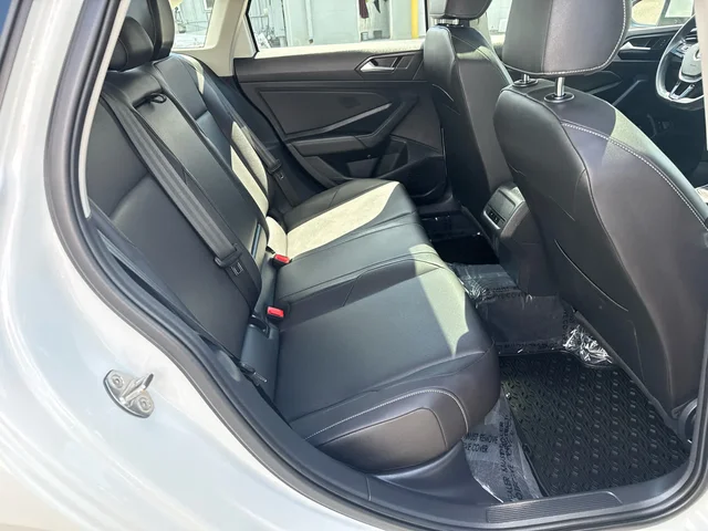 SEMINUEVOS VOLKSWAGEN Jetta a Estados en autogozo