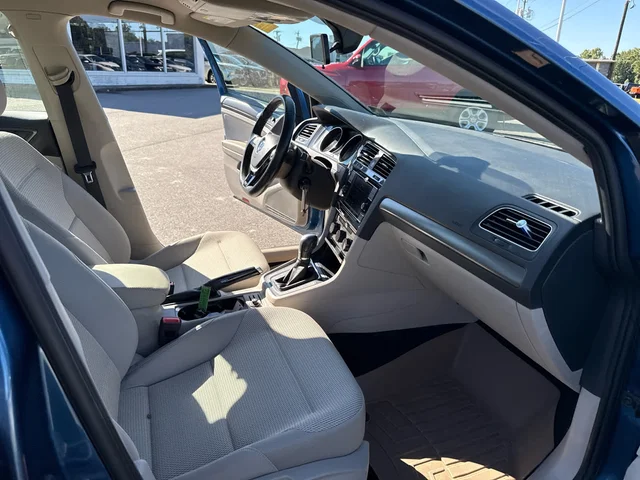 SEMINUEVOS VOLKSWAGEN Golf SportWagen at Matthews in Liberty Buick GMC