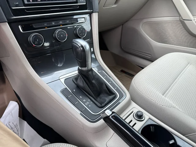 SEMINUEVOS VOLKSWAGEN Golf SportWagen at Matthews in Liberty Buick GMC