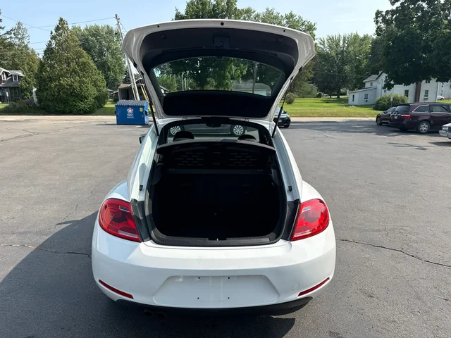 SEMINUEVOS VOLKSWAGEN Beetle a Estados en autogozo