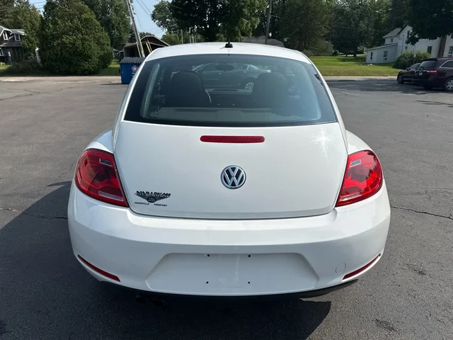 SEMINUEVOS VOLKSWAGEN Beetle a Estados en autogozo