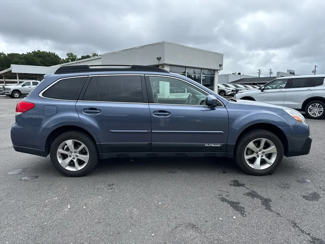 SEMINUEVOS SUBARU Outback at Matthews in Liberty Buick GMC