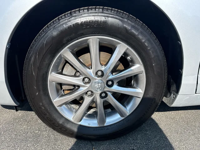 SEMINUEVOS TOYOTA Camry Hybrid a Estados en autogozo
