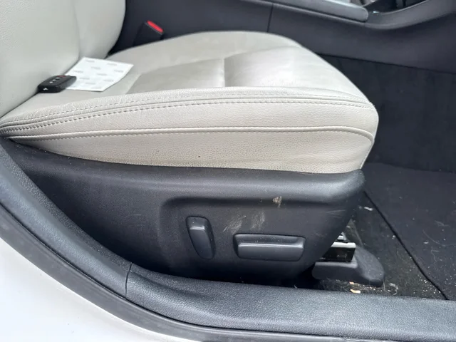 SEMINUEVOS TOYOTA Avalon at Matthews in Liberty Buick GMC