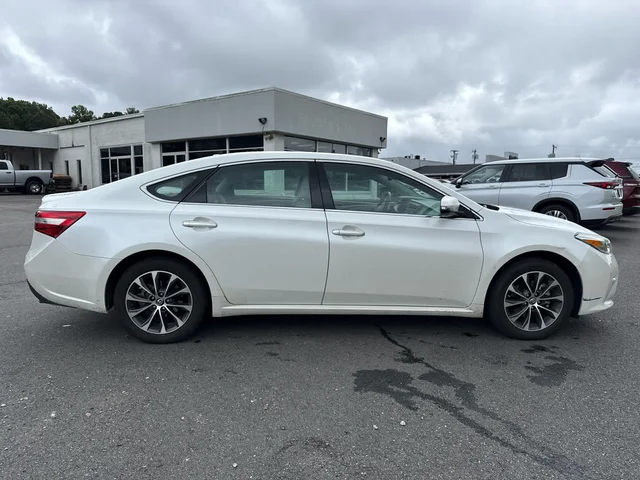 SEMINUEVOS TOYOTA Avalon at Matthews in Liberty Buick GMC