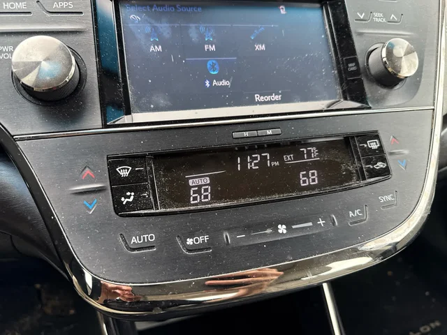 SEMINUEVOS TOYOTA Avalon at Matthews in Liberty Buick GMC